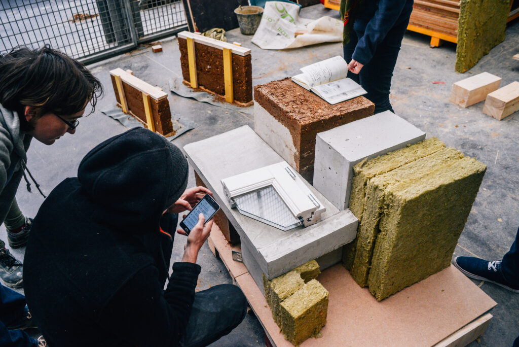 Fabrication Exposition Détailothèque En Dehors des Clous, Les Grands Ateliers Innovation Architecture, 2020